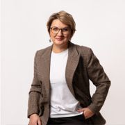 Katarzyna Ociepka-Miąsik Katarzyna Ociepka-Miąsik